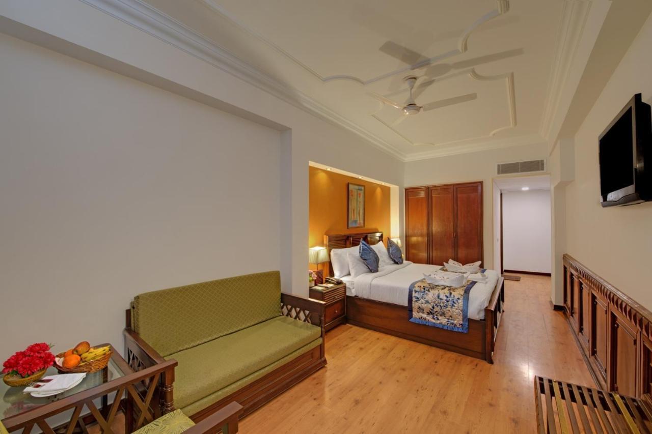 Hotel Baljees Regency Shimla Zewnętrze zdjęcie