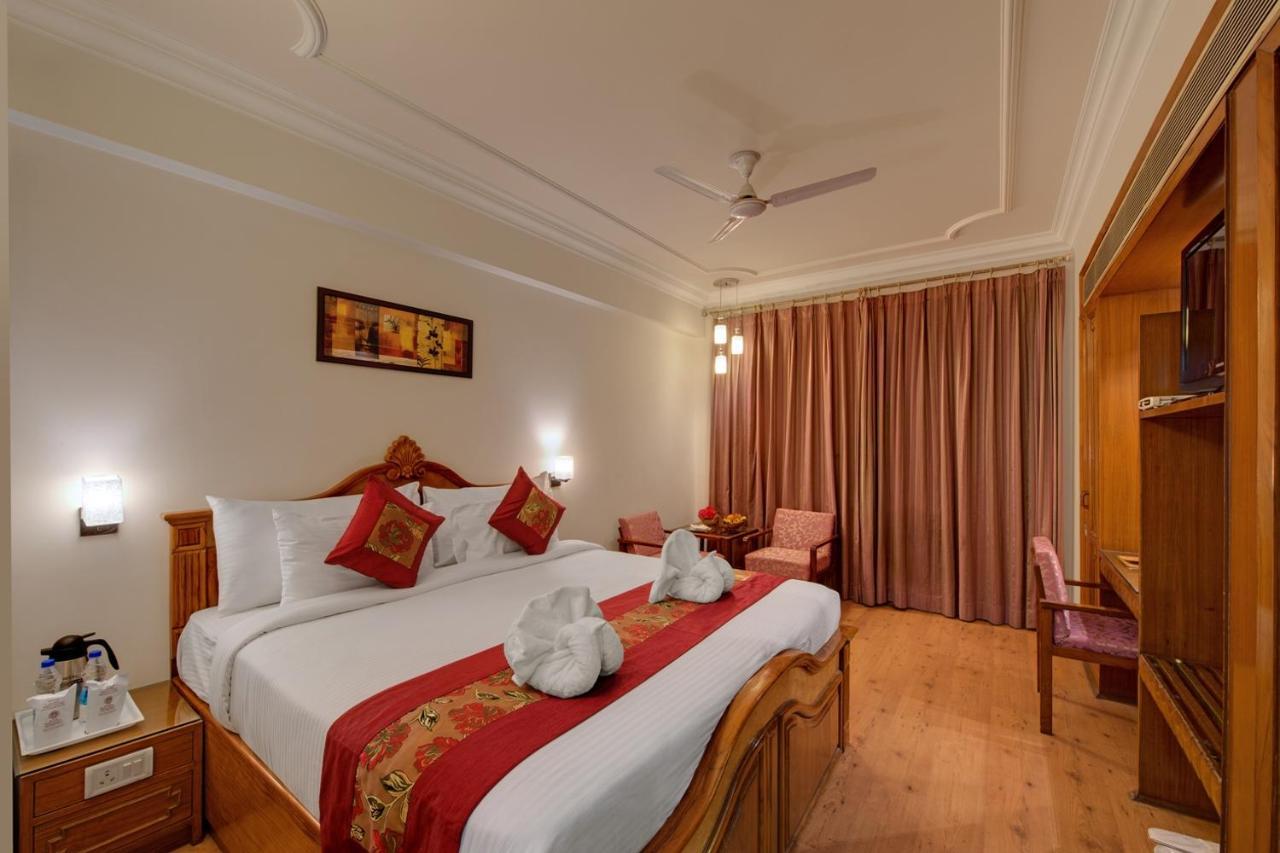 Hotel Baljees Regency Shimla Zewnętrze zdjęcie