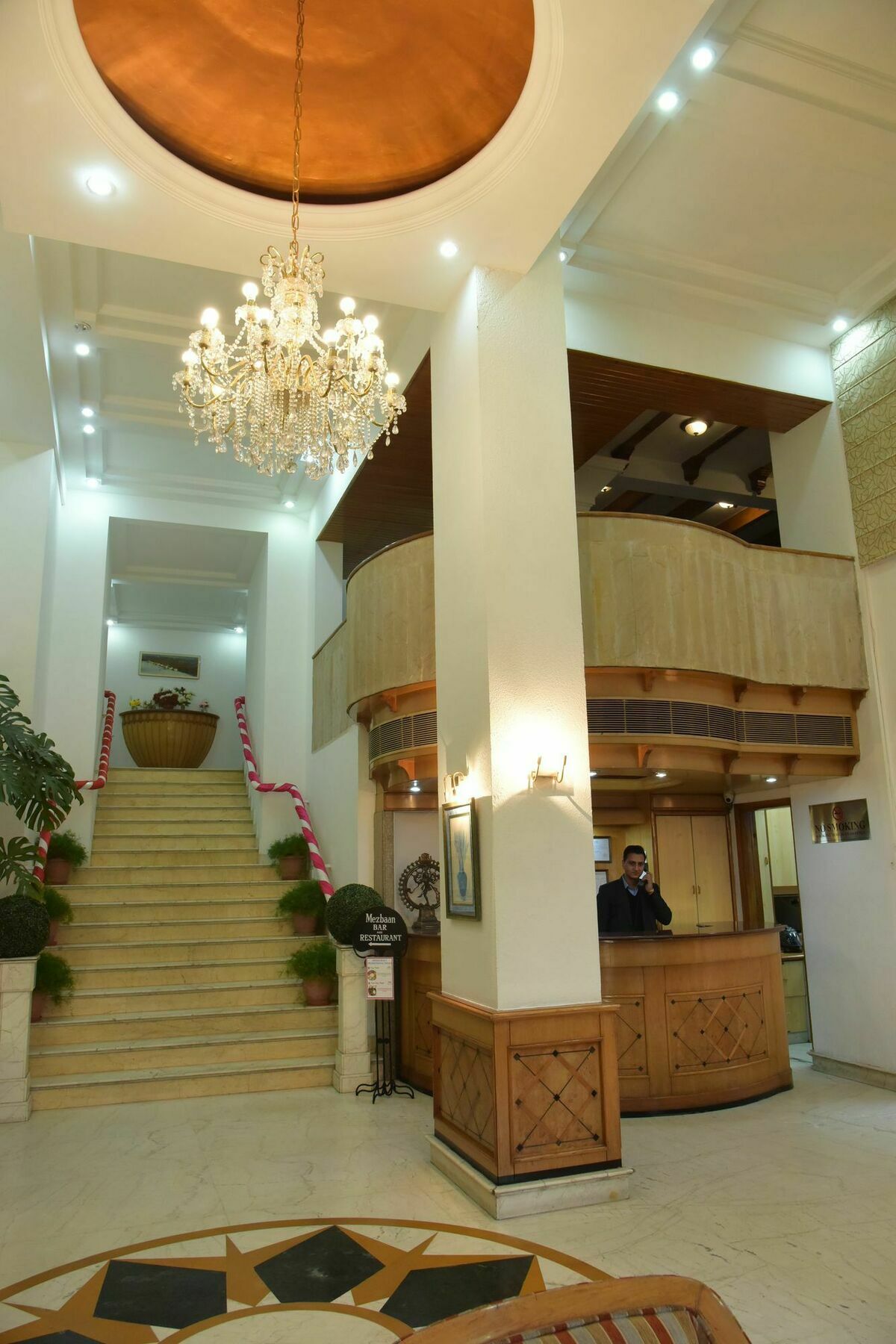 Hotel Baljees Regency Shimla Zewnętrze zdjęcie